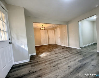 3-5-7 Maple Street - Photo Thumbnail 8