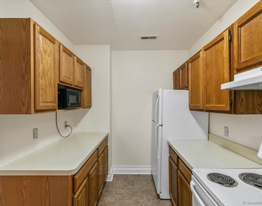 196 Crown Street - Photo Thumbnail 9