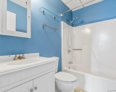 196 Crown Street - Photo Thumbnail 18