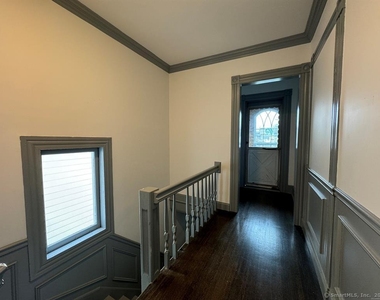 557 Colorado Avenue - Photo Thumbnail 3