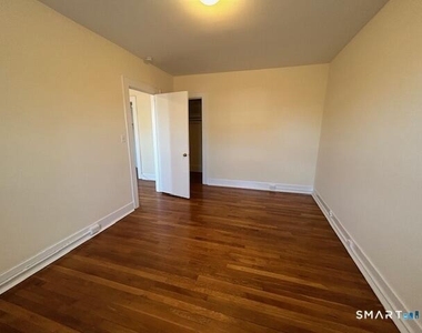 218 Bedford Street - Photo Thumbnail 4
