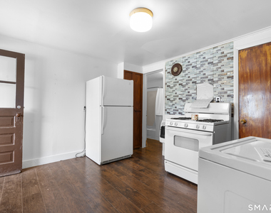 48 Anderson Street - Photo Thumbnail 3