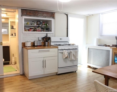 13 Pleasant Street - Photo Thumbnail 1