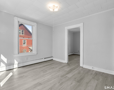 48 Anderson Street - Photo Thumbnail 13