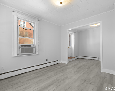 48 Anderson Street - Photo Thumbnail 4