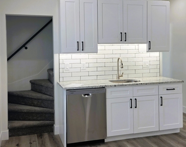 14 Meadow Street - Photo Thumbnail 6