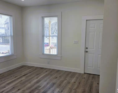 14 Meadow Street - Photo Thumbnail 8