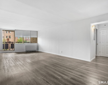 143 Hoyt Street - Photo Thumbnail 13