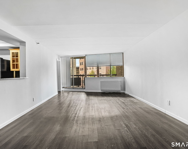 143 Hoyt Street - Photo Thumbnail 11