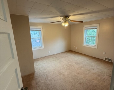 20 N Pine St - Photo Thumbnail 2