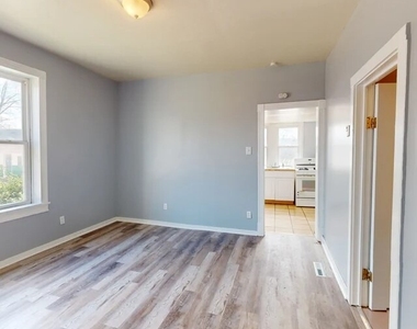 139 N Water Ave - Photo Thumbnail 6