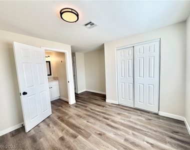 2081 S Dandelion Street - Photo Thumbnail 4