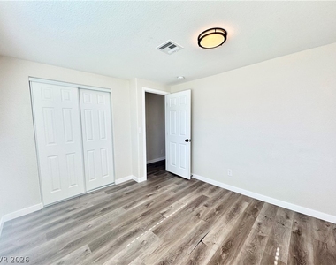 2081 S Dandelion Street - Photo Thumbnail 8