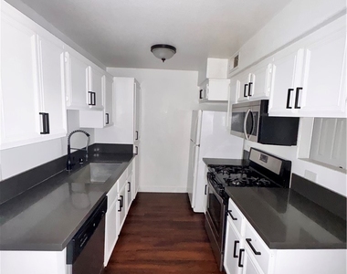 3318 N Decatur Boulevard - Photo Thumbnail 10