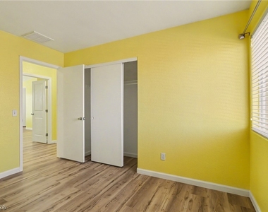 7929 Dana Maple Court - Photo Thumbnail 35