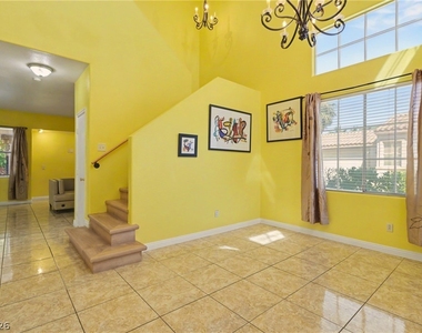 7929 Dana Maple Court - Photo Thumbnail 6