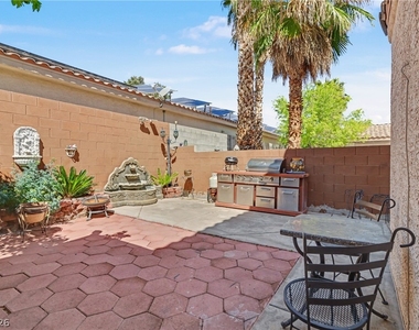 7929 Dana Maple Court - Photo Thumbnail 28