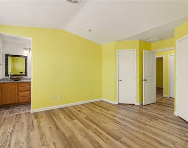 7929 Dana Maple Court - Photo Thumbnail 46