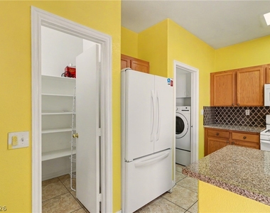 7929 Dana Maple Court - Photo Thumbnail 18