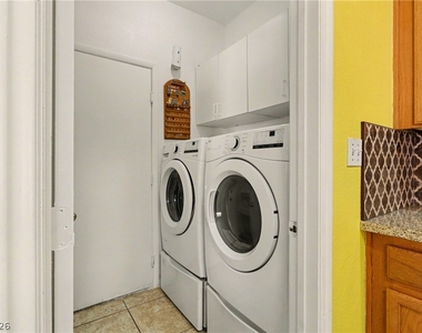 7929 Dana Maple Court - Photo Thumbnail 23