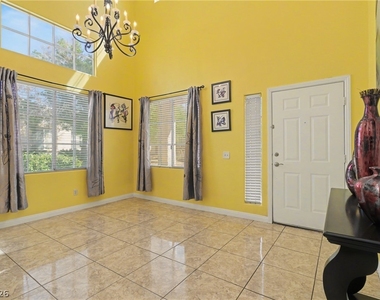 7929 Dana Maple Court - Photo Thumbnail 4