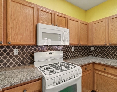 7929 Dana Maple Court - Photo Thumbnail 16