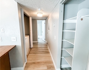 1305 Kari Lee Court - Photo Thumbnail 4
