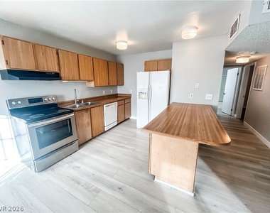 1305 Kari Lee Court - Photo Thumbnail 2