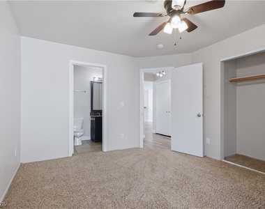 350 S Durango Drive - Photo Thumbnail 15
