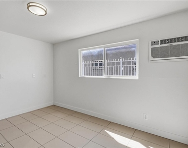 180 W New York Avenue - Photo Thumbnail 7
