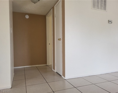 4610 Elk Springs Avenue - Photo Thumbnail 6