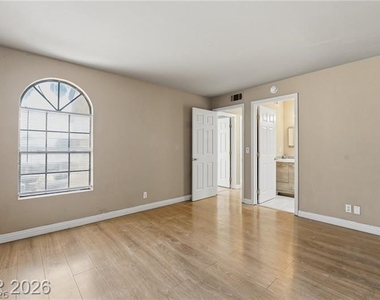 2982 Juniper Hills Boulevard - Photo Thumbnail 15