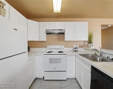 2982 Juniper Hills Boulevard - Photo Thumbnail 7