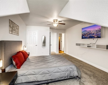 8777 W Maule Avenue - Photo Thumbnail 14