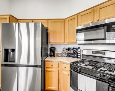8777 W Maule Avenue - Photo Thumbnail 9