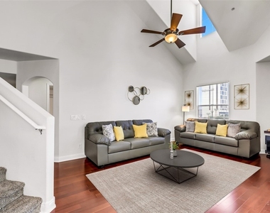 8777 W Maule Avenue - Photo Thumbnail 3
