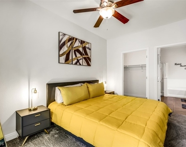 8777 W Maule Avenue - Photo Thumbnail 20