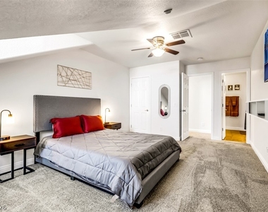 8777 W Maule Avenue - Photo Thumbnail 13