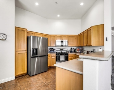 8777 W Maule Avenue - Photo Thumbnail 6