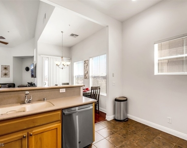 8777 W Maule Avenue - Photo Thumbnail 8