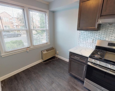 67-12 Juno Street - Photo Thumbnail 5
