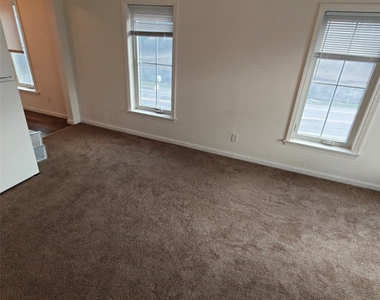 145 Floral Avenue - Photo Thumbnail 6