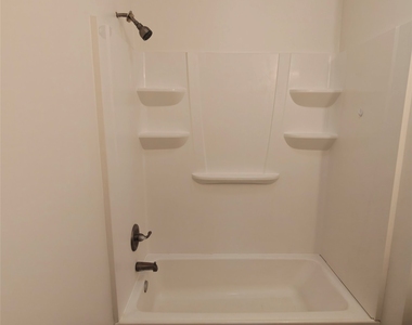 145 Floral Avenue - Photo Thumbnail 12