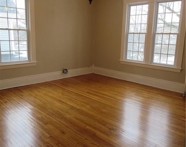 1801 James Street - Photo Thumbnail 5