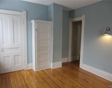 1801 James Street - Photo Thumbnail 15