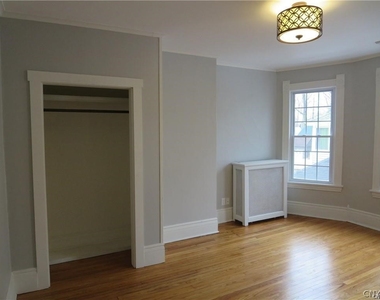 1801 James Street - Photo Thumbnail 14