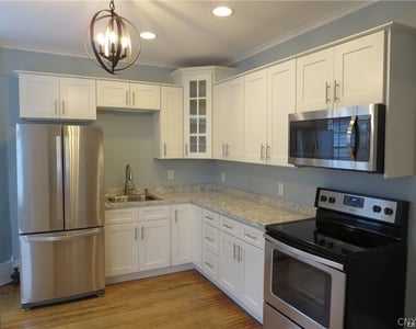 1801 James Street - Photo Thumbnail 8