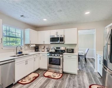 3370 Flagstone Trace - Photo Thumbnail 7