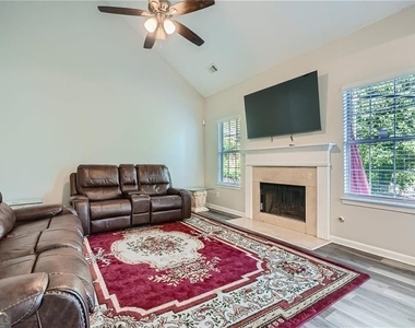 3370 Flagstone Trace - Photo Thumbnail 12