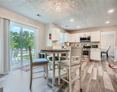 3370 Flagstone Trace - Photo Thumbnail 10